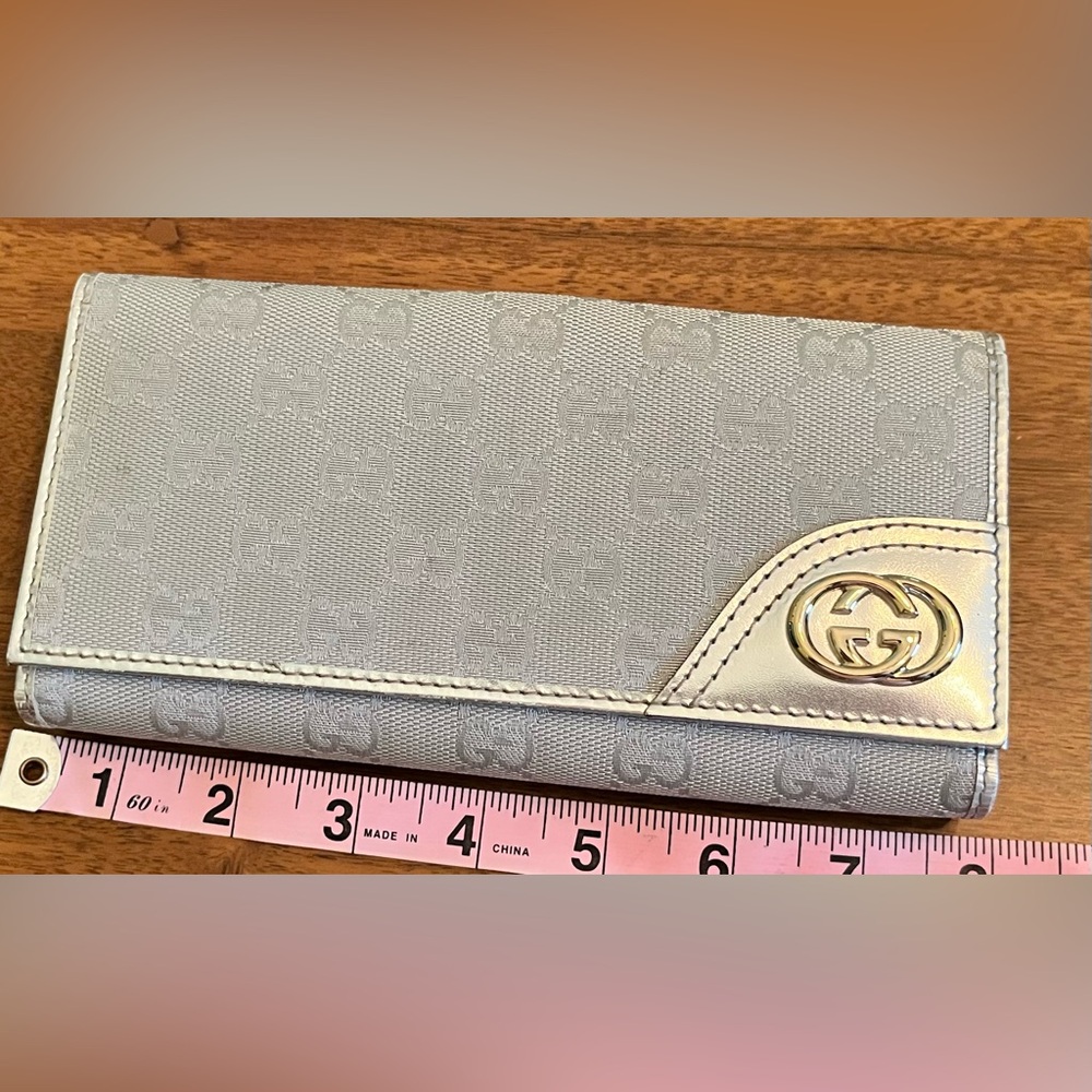 Gucci Silver GG Monogram Wallet with COA